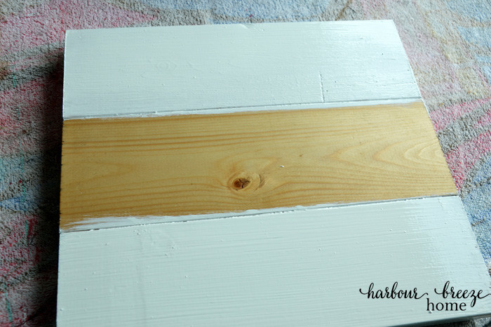 A humorous description of a DIY wooden "sparkle" sign fail that~ after multiple changes of plans ~ ended up turning out after all. Read all the details at harbourbreezehome.com.