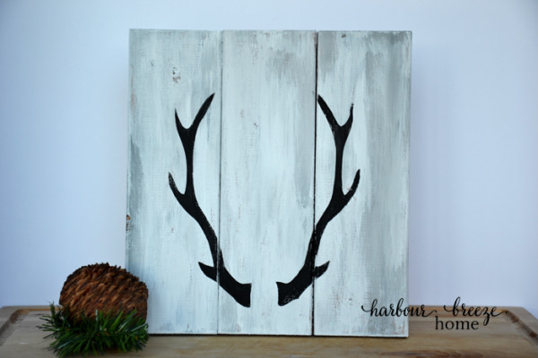 Simple DIY Farmhouse Sign for Christmas - Harbour Breeze Home