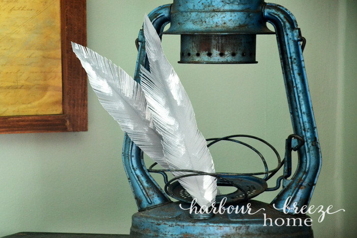 Simple Handmade Paper Feathers | harbourbreezehome.com