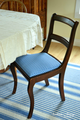 How to Easily Recover a Chair Cushion