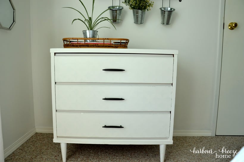 Cheater's Guide to Painting a Dresser Quick
