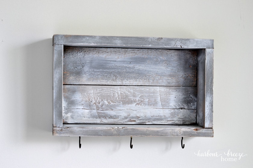 https://www.harbourbreezehome.com/wp-content/uploads/2019/01/farmhouse-shelf-ps.jpg