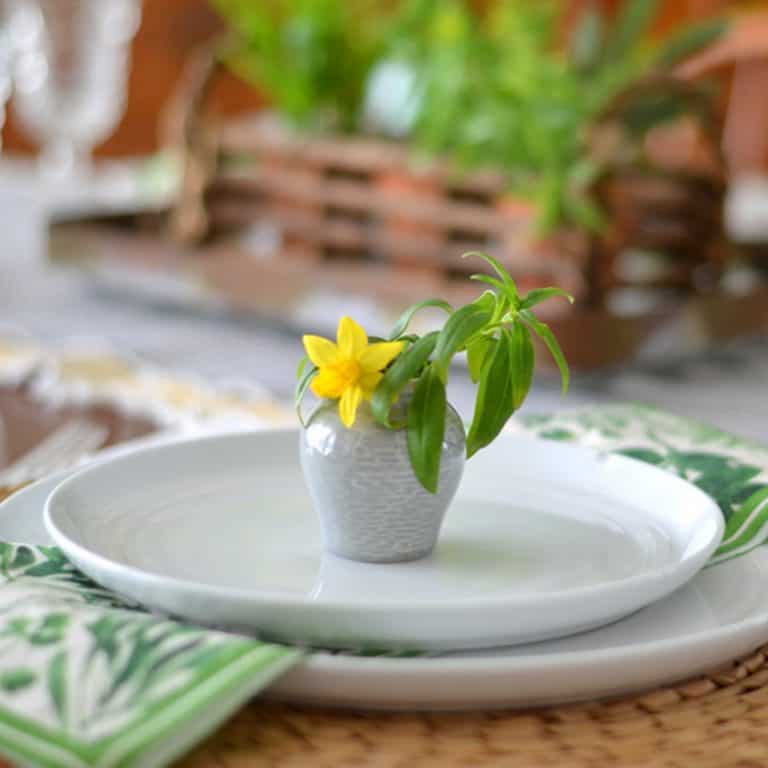Quick & Simple Spring Table Decor Ideas for Everyday and Entertaining