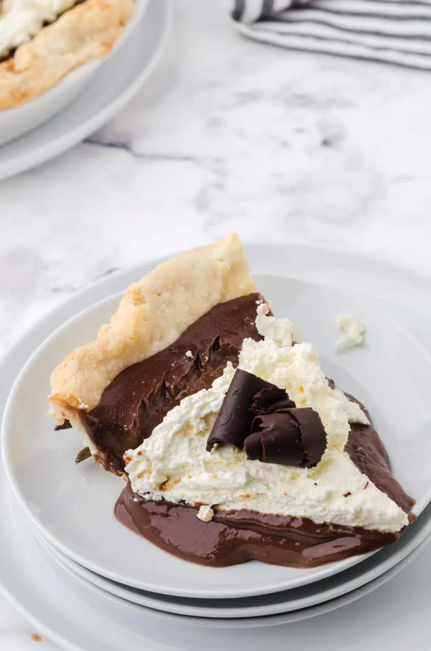 A slice of chocolate pudding pie that looks a bit like molten chocolate pie!