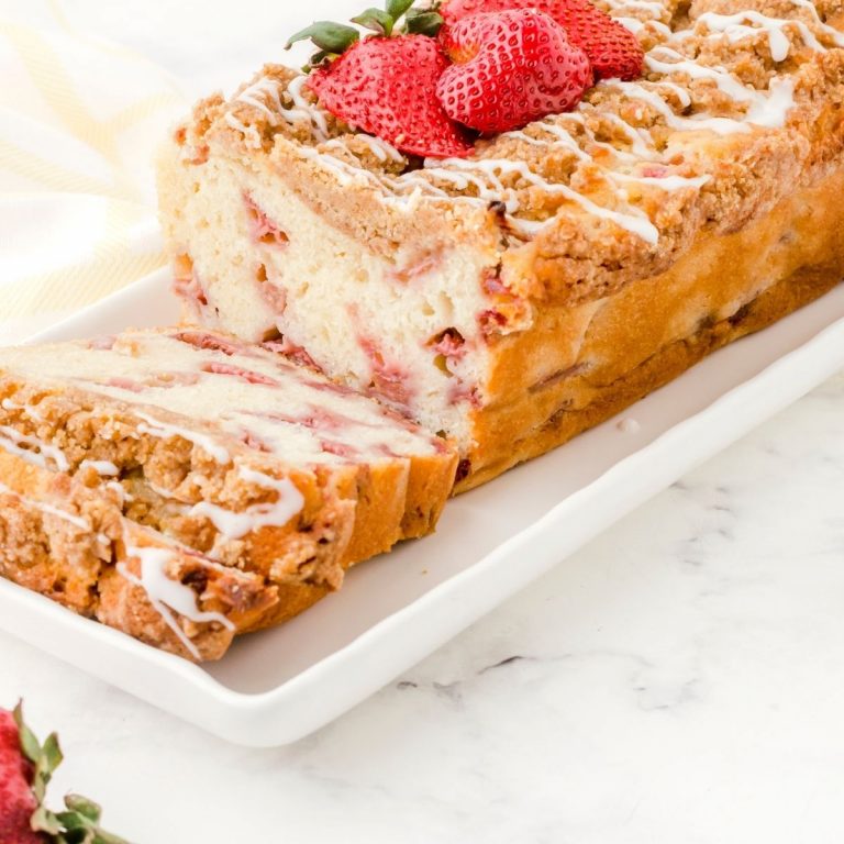 Fresh Strawberry Quick Bread with Crumble Topping
