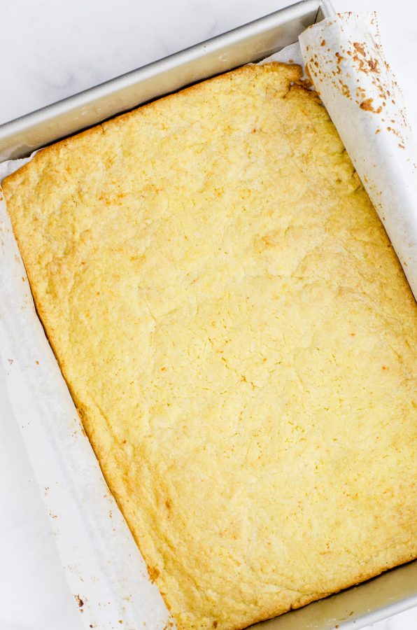 Baked pecan pie bar crust