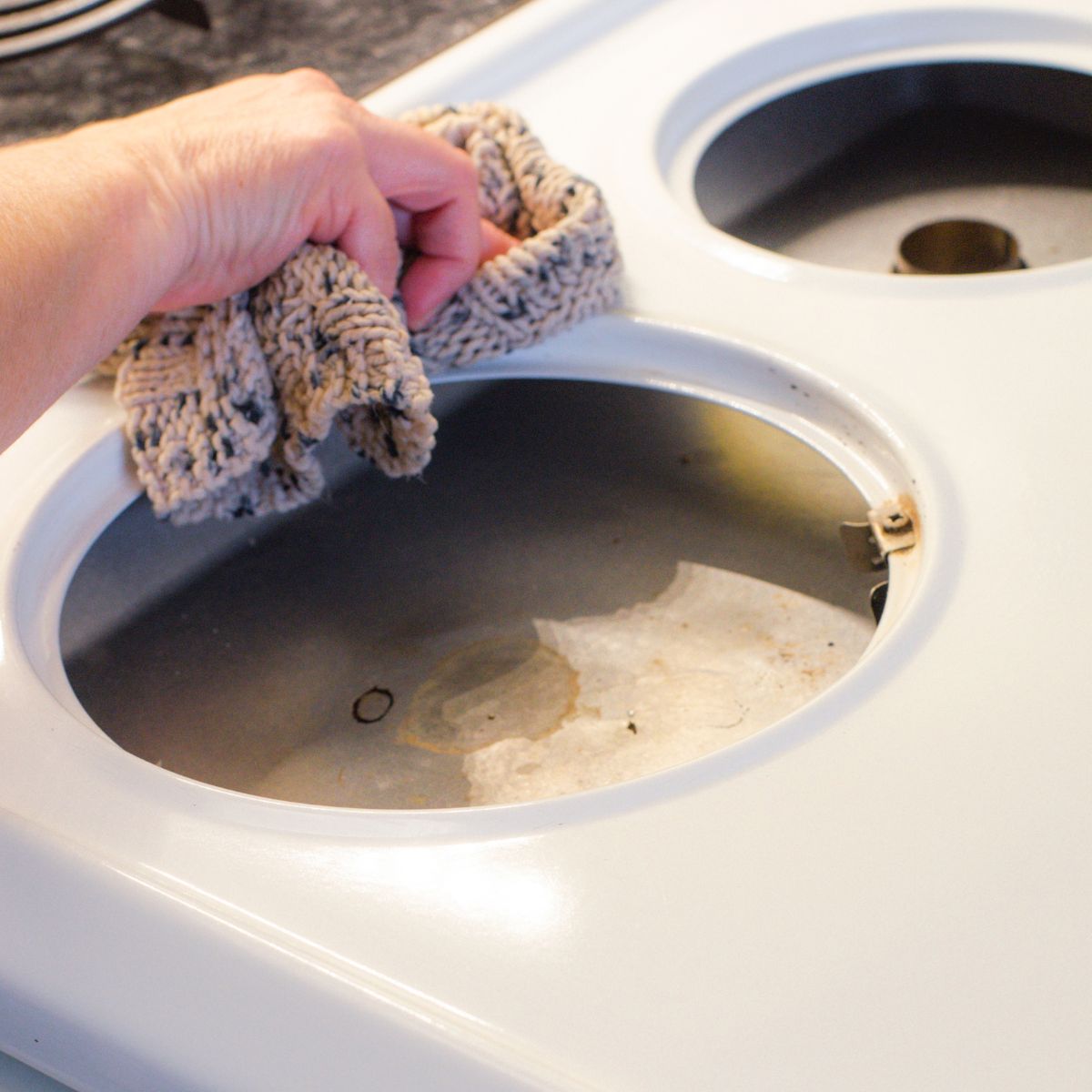 How to Clean an Electric Coil Stovetop the Quick & Easy Way!