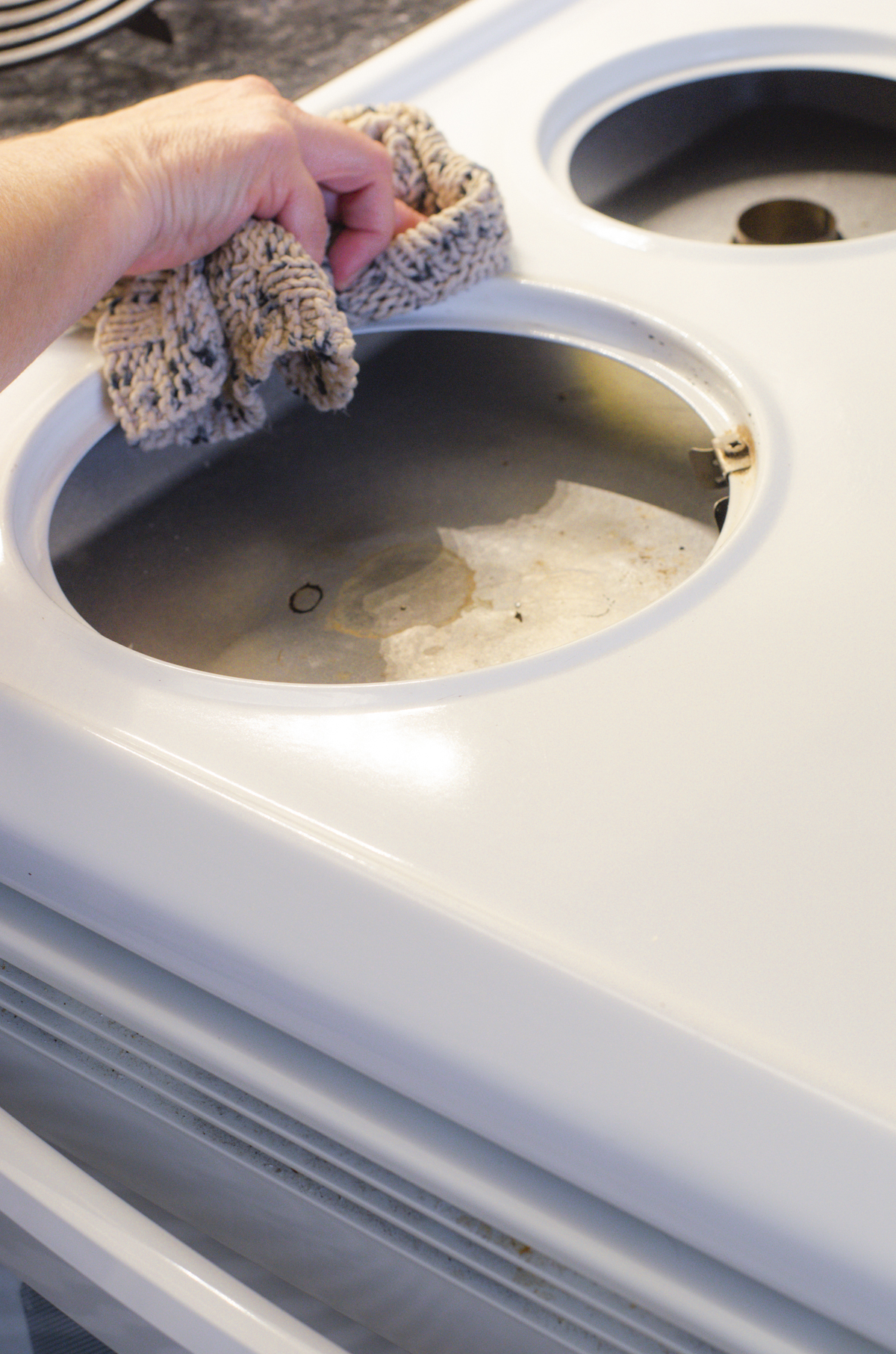 How to Clean an Electric Coil Stovetop the Quick & Easy Way! Harbour