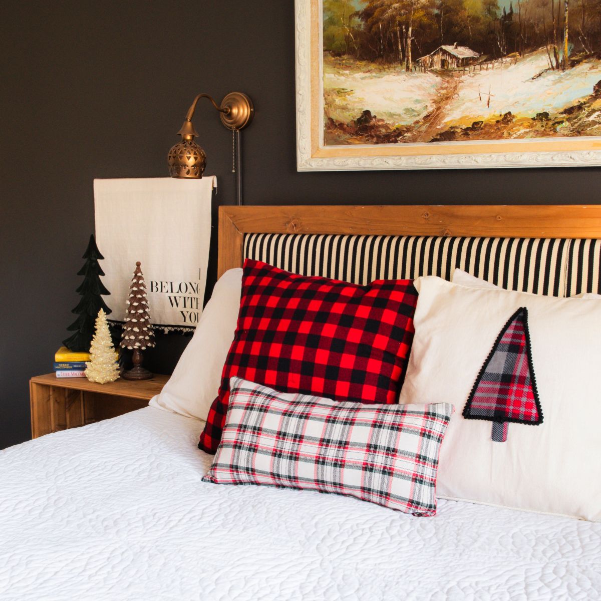 Cozy Christmas Bedroom Decor Ideas