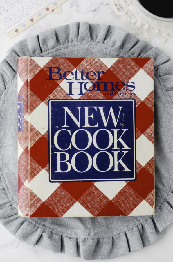 Better homes and gardens new cook book - a vintage cook book from 1989