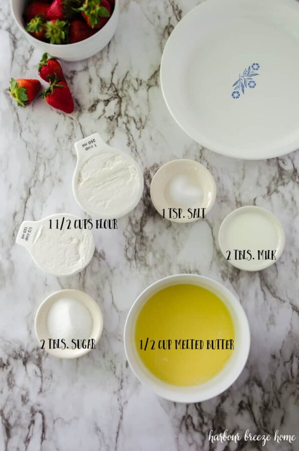 Ingredients for this strawberry pie recipe
